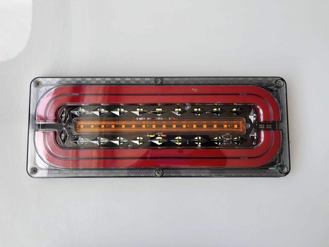 Truck Flowing Tail Light YN-TLC46