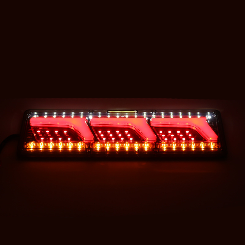 24V L Style Multi-Function Flowing Truck Tail Light YN-TLC84